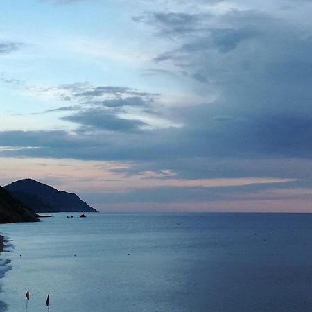 Ferienwohnung Tino Brezza Di Mare Deiva Marina Exterior foto